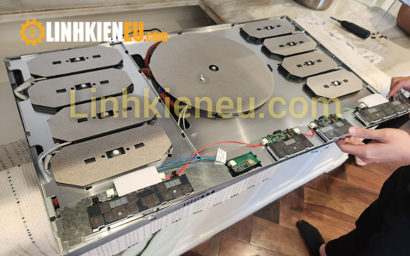 linh kiện thay thế bếp từ chính hãng 